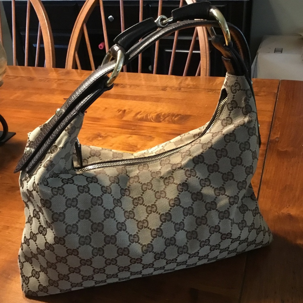 Gucci Medium Horsebit Hobo ~ Authentic